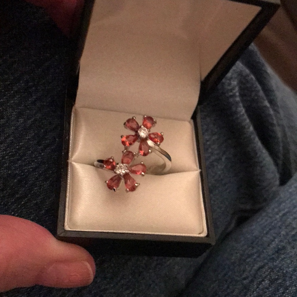 Pink flower ring - Picture 2 of 6